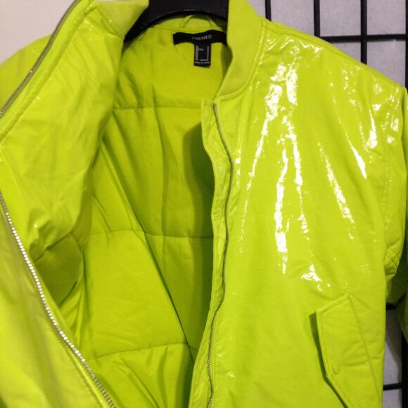 Donated| *****New lightweight jacket, neon full front zipper side pockets puffer - Picture 7 of 16